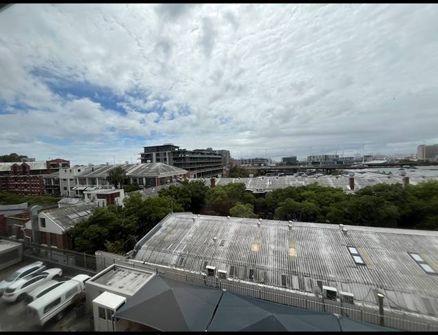 92M² OFFICE TO LET IN GREEN POINT
